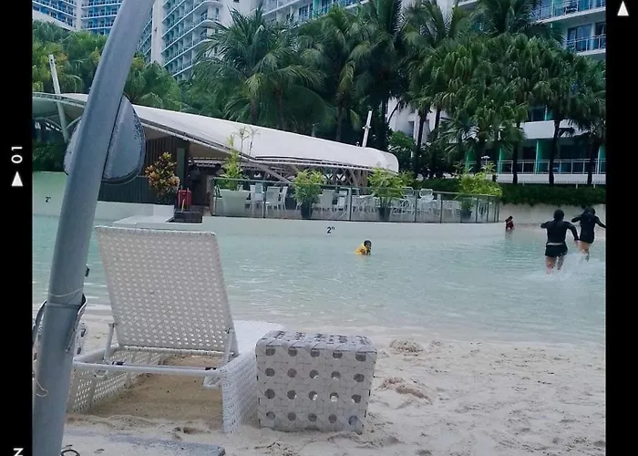 Hotel Azure Staycation, Paranaque 4*