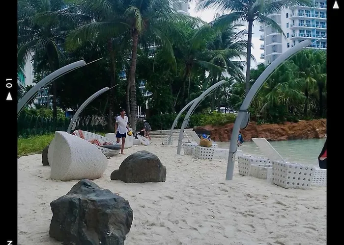 Azure Staycation, Paranaque 4*