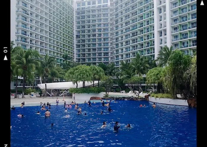 Azure Staycation, Paranaque Hotel 4*
